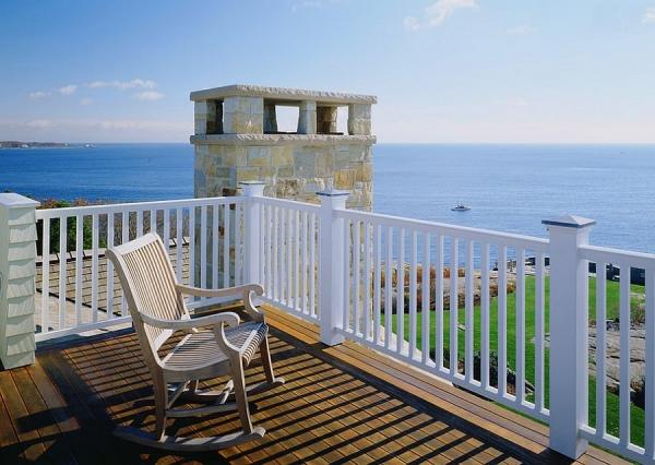 Keeping-the-decor-simple