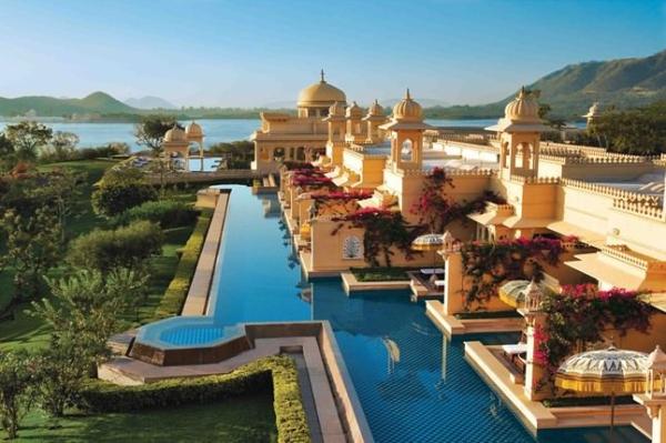 Lake Pichola in Udaipur, India