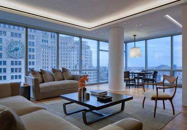 Large-glass-windows-of-the-apartment-offer-expansive-views-of-the-NYC-SKyline