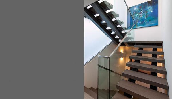 Lovely-staircase-connects-various-levels-of-the-house-and-the-garage
