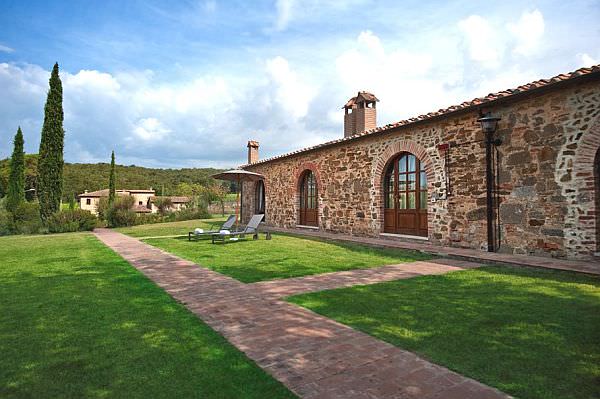 Luxury-Castel-Monastero7