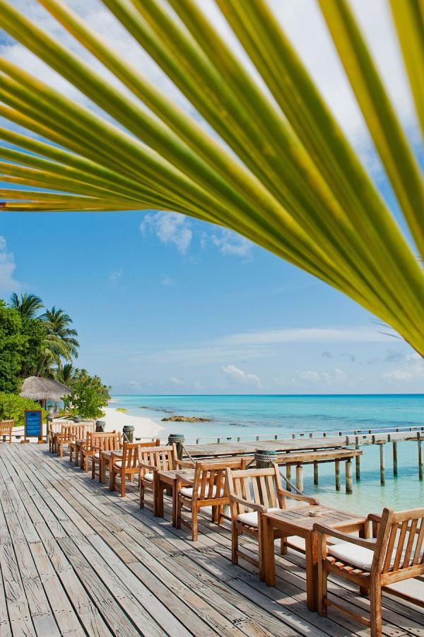 Relax-next-to-the-Indian-Ocean-as-you-take-in-the-many-sights-and-sounds