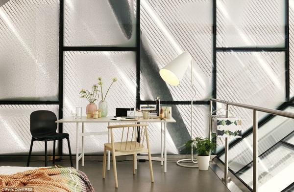 Ski-jump-penthouse-bedroom-table