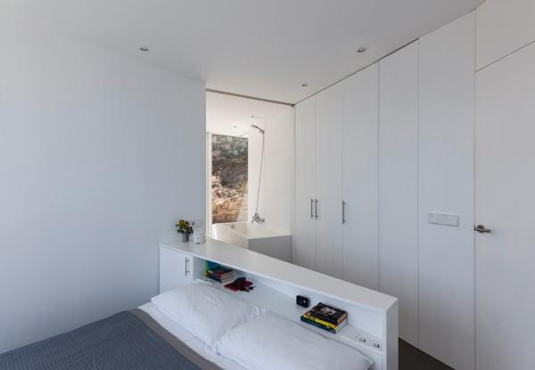 Sunflower-House-bedroom-headboard