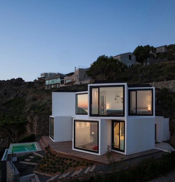 Sunflower-House-ide-view-individual-cubes