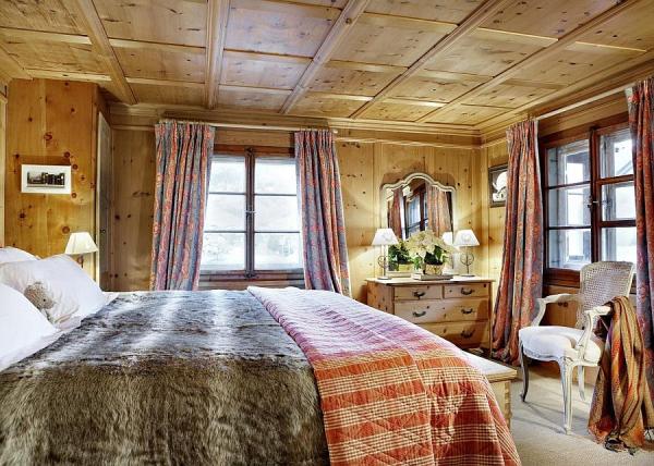 Traditional-chalet-design-adds-to-the-appeal-of-the-interior