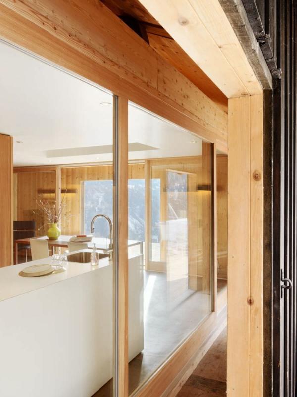 arsenal-b47-ralph-germann-architectes-kitchen-hallway1
