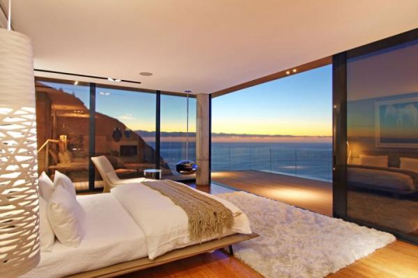 bedroom-retreat-glass-walls