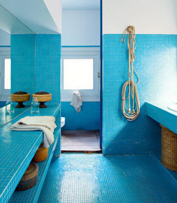 blue-sea-inspired-bath