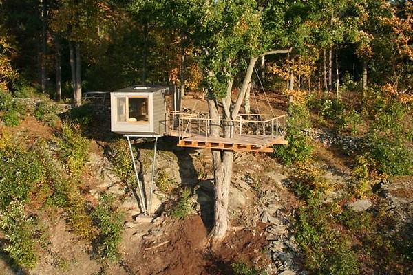 cliff-tree-house2