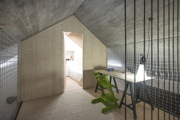 compact-karst-house-dekleva-gregori-arhitekti-upstrairs1