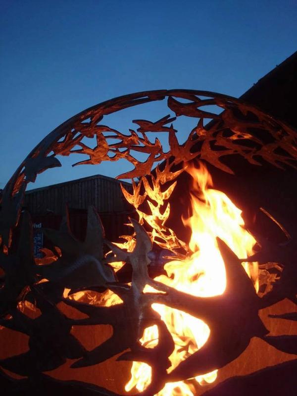 creative-fire-pit-fireplace-metal-sculpture-12