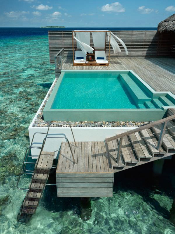 dusit-thani-maldives-resort13