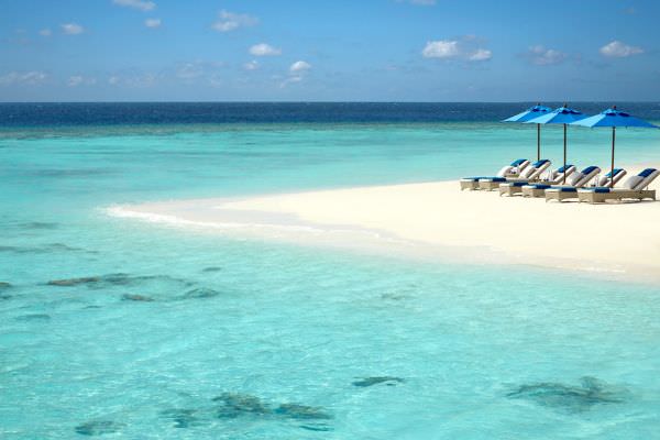 dusit-thani-maldives-resort3
