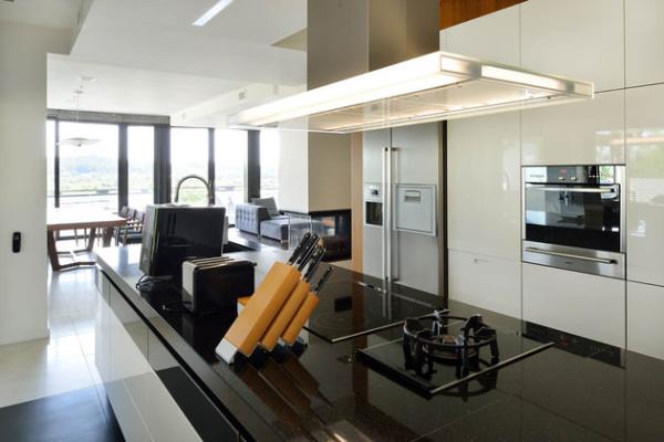 glass-elevator-house-kitchen