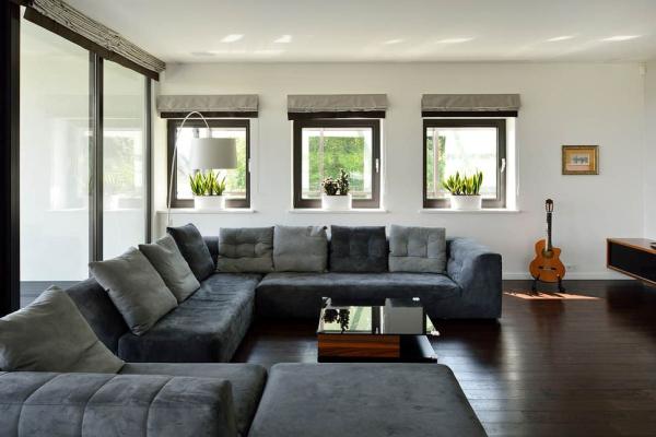 glass-elevator-house-velvet-sofa