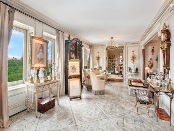he-spent-33-months-combining-the-residences-into-one-mammoth-3-bedroom-apartment