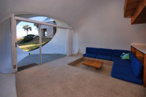 hobbit-dune-house-by-william-morgan-blue-seating