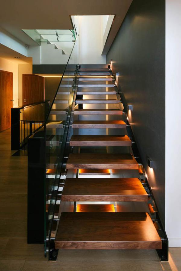interior-glass-balustrade-staircase