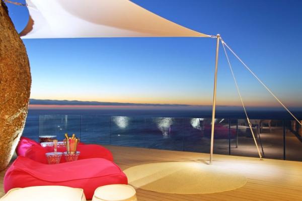modern-umbrella-for-patio