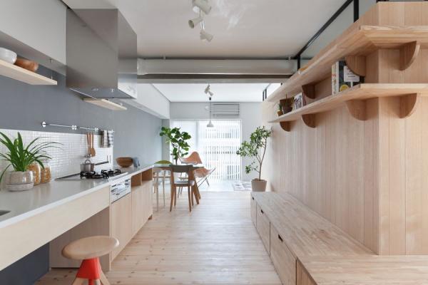 open-shelves-natural-kitchen-japanese