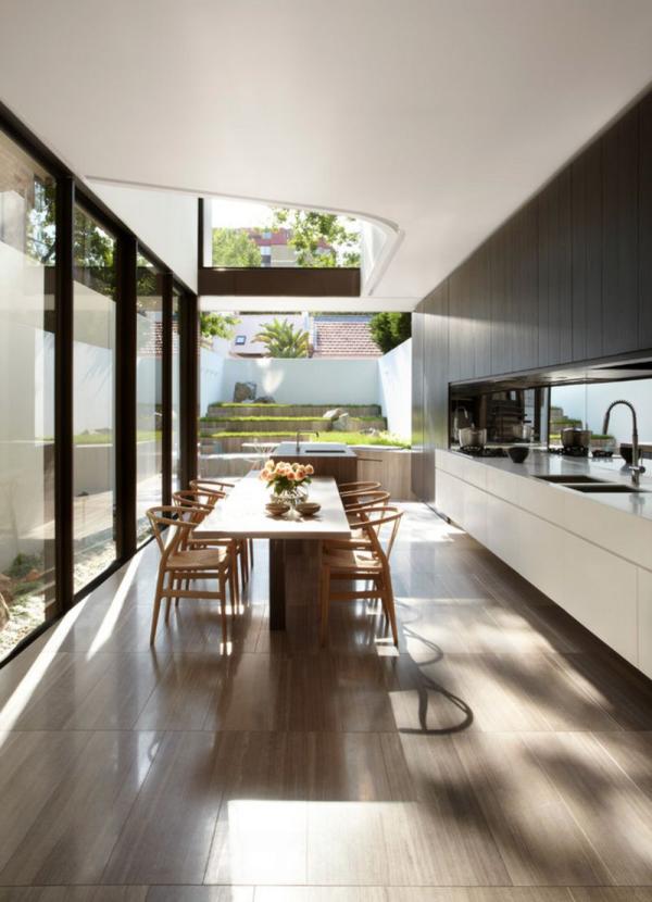 open-space-concept-open-to-the-front-yard