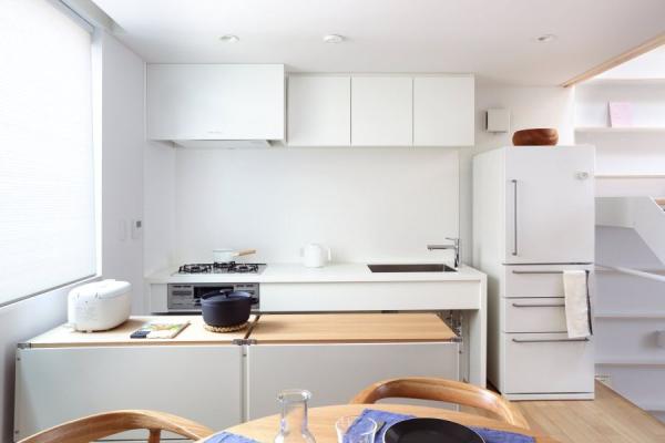 organized-japanese-kitchen-white