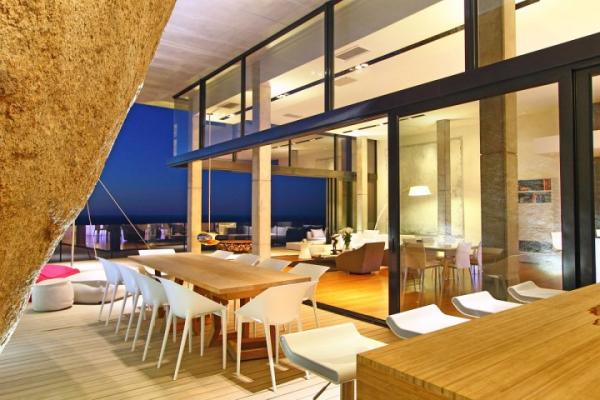 outdoor-dining-area