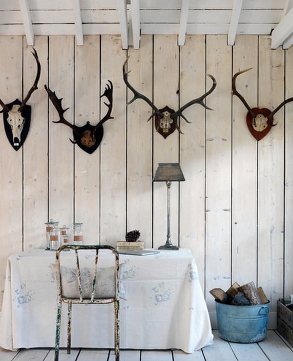 paneled-walls-rustic-must-have-decor
