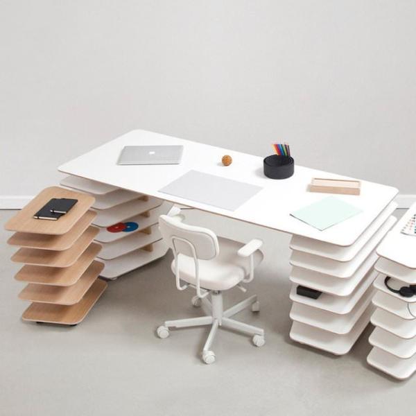 strates-desk