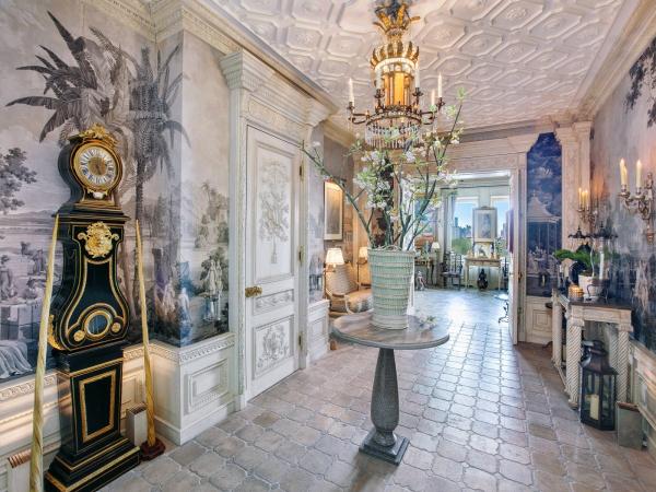the-entire-apartment-was-completely-redone-to-mimic-the-opulence-of-louis-xvi
