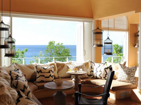 the-luxurious-resort-first-opened-in-1984-but-recently-completed-an-80-million-renovation-it-was-closed-for-three-years-during-the-renovation-and-just-reopened-as-an-auberge-resort