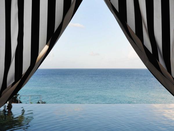 there-are-gorgeous-views-from-the-pool