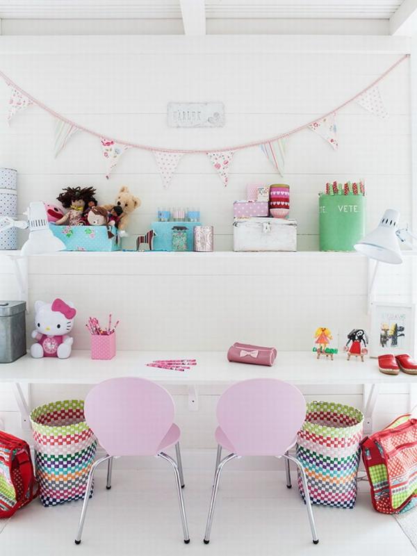 white-children-corner